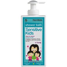 FREZYDERM Πακέτο Προσφοράς Sensitive Kids Shower Bath 200ml + Magic Spray Girl 150ml με Δώρο Αναδιπλούμενο Παγούρι Νερού